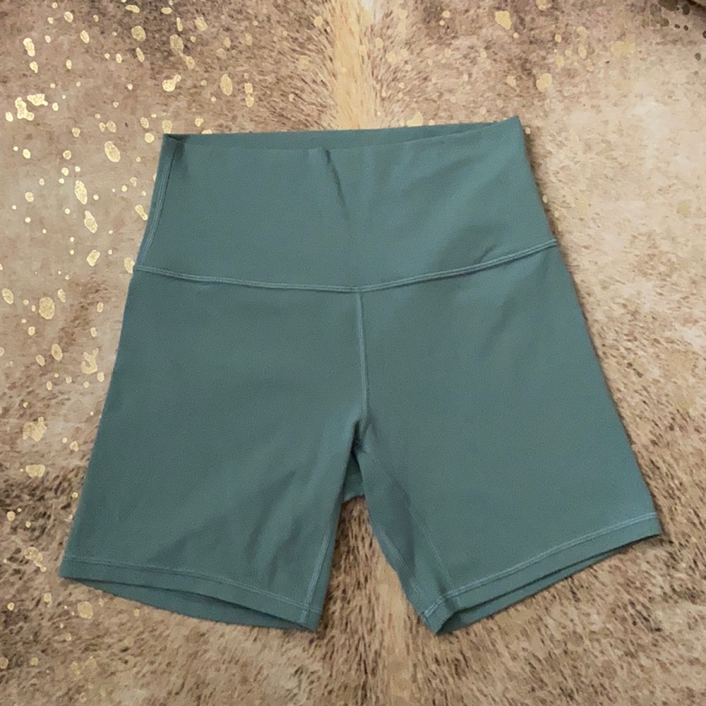 Lululemon 6” Align Shorts seafoam